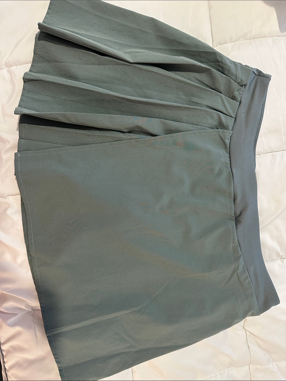 Pleated A-Line Women’s Golf Slort in Sage Green